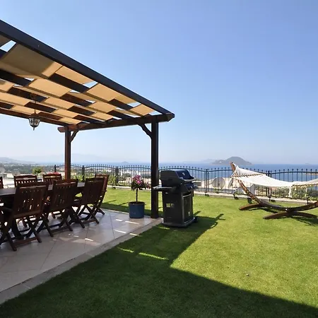 Luxury With Amazing Sea View And Private Pool In Bodrum, Turkey וילה